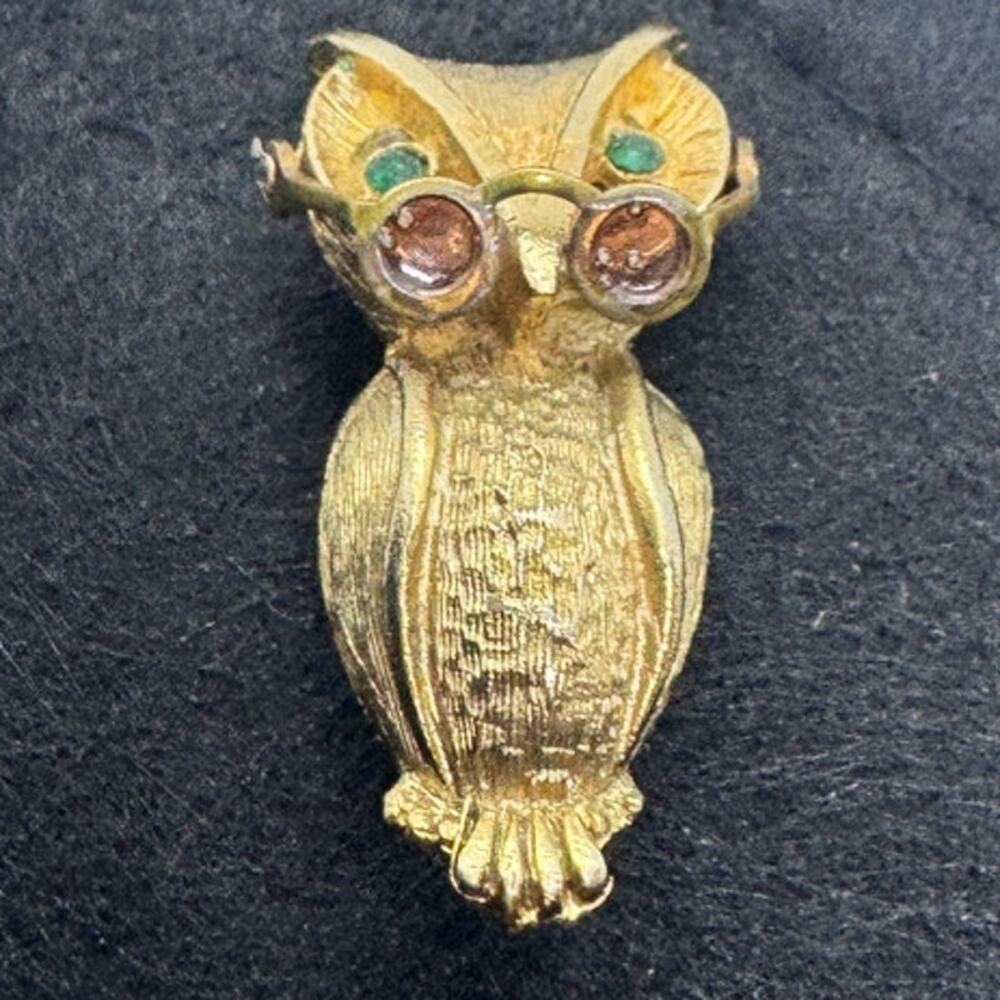 Vintage Owl pin with moveable eye glasses, RARE, MCM rose colored‎ glasses, wise